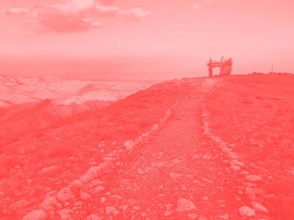 elon2-red Photography by Karen Berntsen Elon, Israel 2016