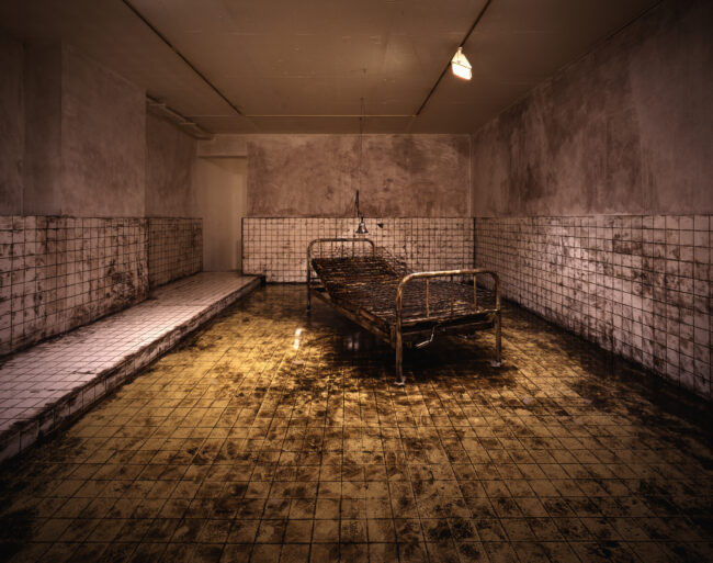 Uncertain Daily Life – Death Bed, 2002